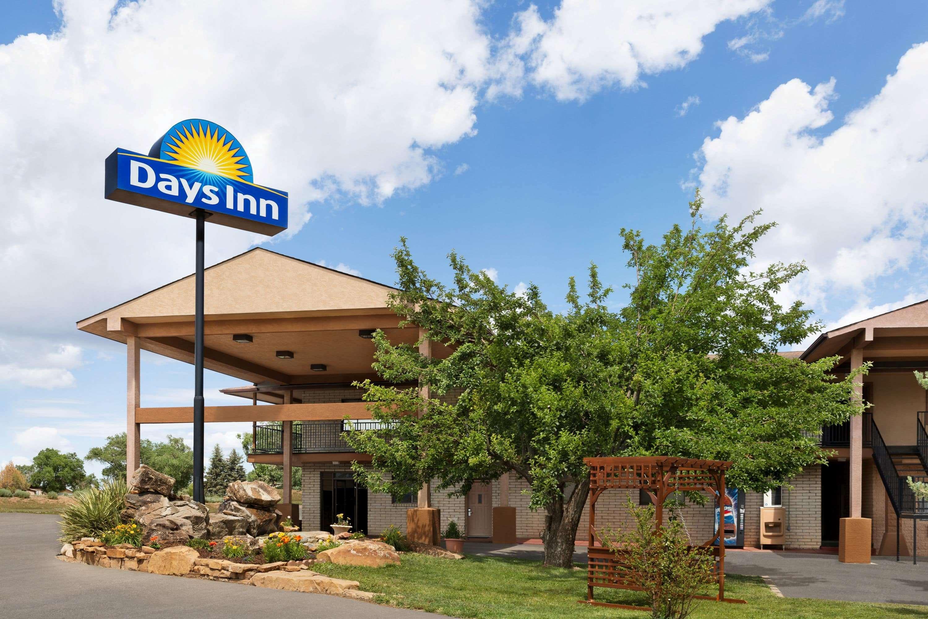 Days Inn By Wyndham Cortez Εξωτερικό φωτογραφία